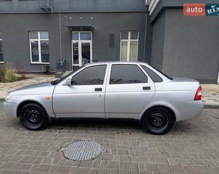 Серый ВАЗ 2170 Priora, объемом двигателя 1.6 л и пробегом 193 тыс. км за 3500 $, фото 3 на Automoto.ua