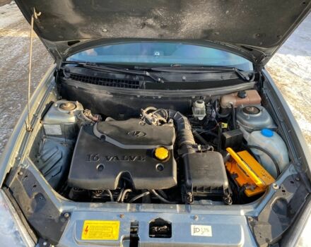 Серый ВАЗ 2170 Priora, объемом двигателя 1.6 л и пробегом 300 тыс. км за 2150 $, фото 12 на Automoto.ua