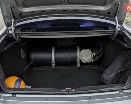 Серый ВАЗ 2170 Priora, объемом двигателя 1.6 л и пробегом 217 тыс. км за 3300 $, фото 2 на Automoto.ua