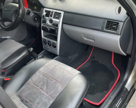 Серый ВАЗ 2170 Priora, объемом двигателя 1.6 л и пробегом 198 тыс. км за 2850 $, фото 5 на Automoto.ua