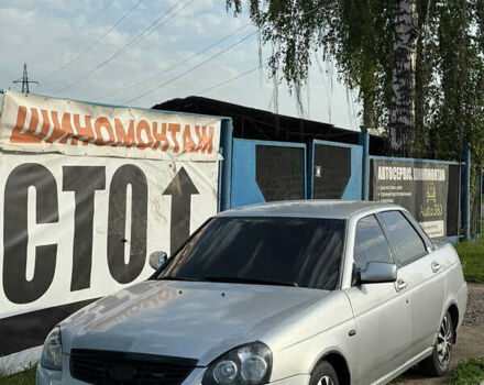 Серый ВАЗ 2170 Priora, объемом двигателя 1.6 л и пробегом 205 тыс. км за 3000 $, фото 1 на Automoto.ua