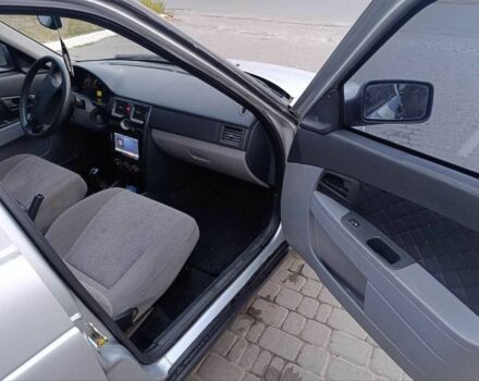 ВАЗ 2170 Priora 2008 у Синельниковом на Automoto.ua Сірий ВАЗ 2170 Priora, об'ємом двигуна 1.6 л та пробігом 215 тис. км за 2400 $, фото 19 на Automoto.ua