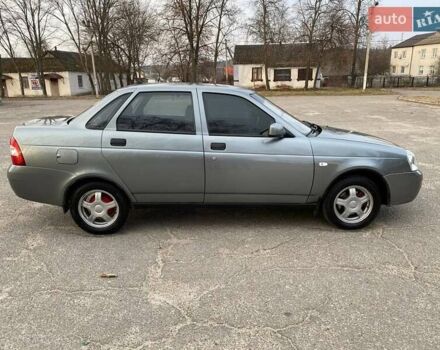 Серый ВАЗ 2170 Priora, объемом двигателя 1.6 л и пробегом 217 тыс. км за 3300 $, фото 3 на Automoto.ua