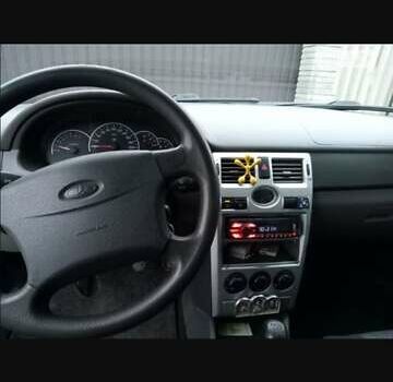 Серый ВАЗ 2170 Priora, объемом двигателя 1.6 л и пробегом 250 тыс. км за 3000 $, фото 2 на Automoto.ua