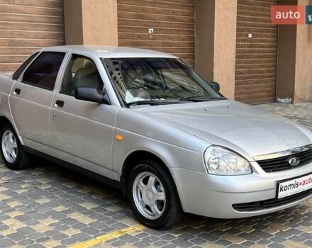 Серый ВАЗ 2170 Priora, объемом двигателя 1.6 л и пробегом 212 тыс. км за 3699 $, фото 5 на Automoto.ua