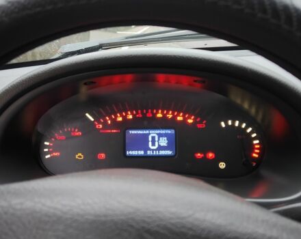 Серый ВАЗ 2170 Priora, объемом двигателя 1.6 л и пробегом 250 тыс. км за 2350 $, фото 6 на Automoto.ua