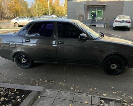 ВАЗ 2170 Priora 2008 у Кривому Розі на Automoto.ua Сірий ВАЗ 2170 Priora, об'ємом двигуна 1.6 л та пробігом 203 тис. км за 2300 $, фото 3 на Automoto.ua