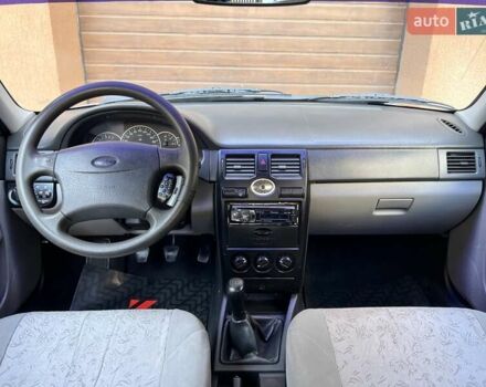 Серый ВАЗ 2170 Priora, объемом двигателя 1.6 л и пробегом 212 тыс. км за 3699 $, фото 1 на Automoto.ua