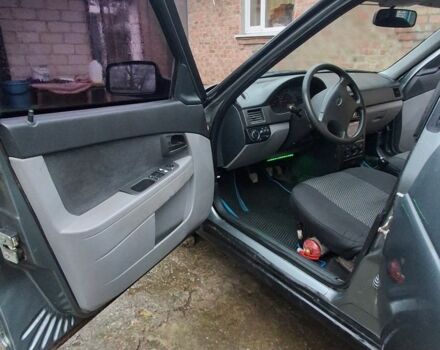 Серый ВАЗ 2170 Priora, объемом двигателя 1.6 л и пробегом 241 тыс. км за 2300 $, фото 4 на Automoto.ua