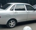 Сірий ВАЗ 2170 Priora, об'ємом двигуна 1.6 л та пробігом 220 тис. км за 2001 $, фото 1 на Automoto.ua