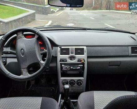 Серый ВАЗ 2170 Priora, объемом двигателя 1.6 л и пробегом 260 тыс. км за 2350 $, фото 4 на Automoto.ua