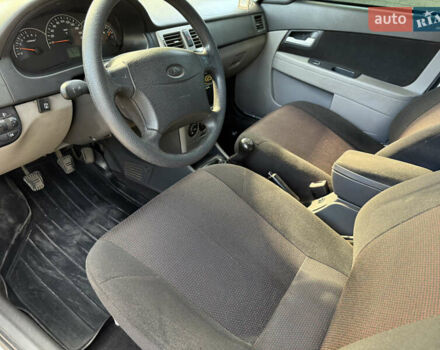 Сірий ВАЗ 2170 Priora, об'ємом двигуна 1.6 л та пробігом 142 тис. км за 2999 $, фото 9 на Automoto.ua