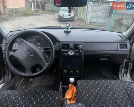 Серый ВАЗ 2170 Priora, объемом двигателя 1.6 л и пробегом 120 тыс. км за 2100 $, фото 1 на Automoto.ua