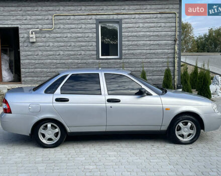 ВАЗ 2170 Priora 2010 в Львове на Automoto.ua Серый ВАЗ 2170 Priora, объемом двигателя 0 л и пробегом 178 тыс. км за 2850 $, фото 18 на Automoto.ua