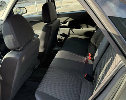 ВАЗ 2170 Priora 2011 в Харькове на Automoto.ua Серый ВАЗ 2170 Priora, объемом двигателя 1.6 л и пробегом 50 тыс. км за 4200 $, фото 20 на Automoto.ua