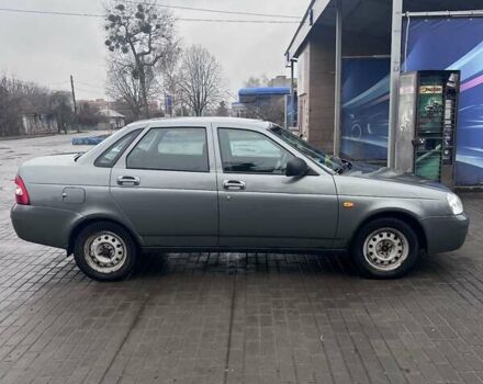 Серый ВАЗ 2170 Priora, объемом двигателя 1.6 л и пробегом 111 тыс. км за 3999 $, фото 2 на Automoto.ua