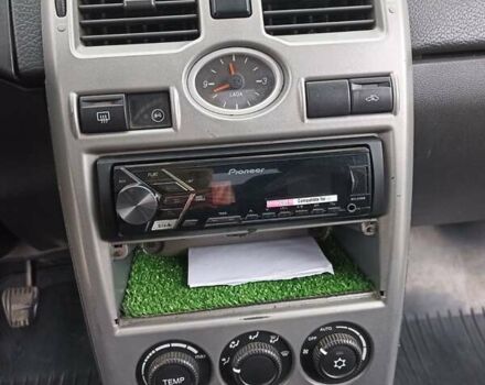 Серый ВАЗ 2170 Priora, объемом двигателя 1.6 л и пробегом 140 тыс. км за 3500 $, фото 4 на Automoto.ua