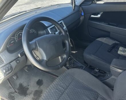 Серый ВАЗ 2170 Priora, объемом двигателя 1.6 л и пробегом 215 тыс. км за 3500 $, фото 6 на Automoto.ua