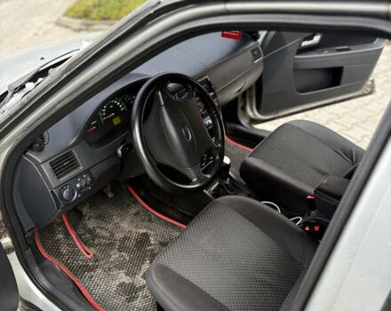 Сірий ВАЗ 2170 Priora, об'ємом двигуна 1.6 л та пробігом 134 тис. км за 2900 $, фото 3 на Automoto.ua