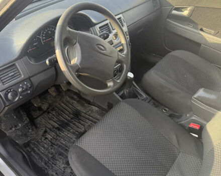 Серый ВАЗ 2170 Priora, объемом двигателя 1.6 л и пробегом 195 тыс. км за 3000 $, фото 5 на Automoto.ua