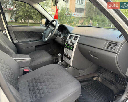 Серый ВАЗ 2170 Priora, объемом двигателя 1.6 л и пробегом 212 тыс. км за 4300 $, фото 4 на Automoto.ua