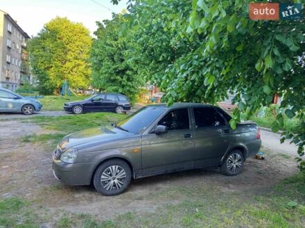 Сірий ВАЗ 2170 Priora, об'ємом двигуна 1.6 л та пробігом 160 тис. км за 2000 $, фото 1 на Automoto.ua