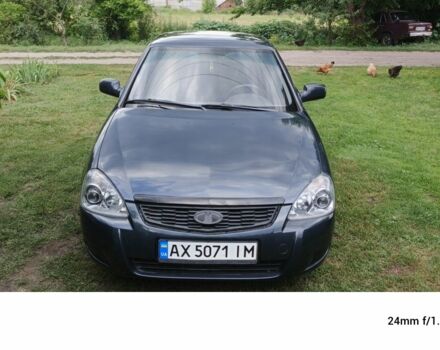 Сірий ВАЗ 2170 Priora, об'ємом двигуна 1.6 л та пробігом 217 тис. км за 2200 $, фото 1 на Automoto.ua