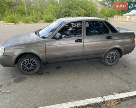 Сірий ВАЗ 2170 Priora, об'ємом двигуна 1.6 л та пробігом 210 тис. км за 2100 $, фото 1 на Automoto.ua