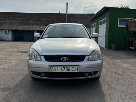 Сірий ВАЗ 2170 Priora, об'ємом двигуна 1.6 л та пробігом 174 тис. км за 2000 $, фото 1 на Automoto.ua