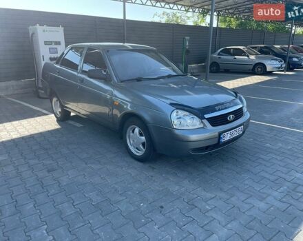 Серый ВАЗ 2170 Priora, объемом двигателя 1.6 л и пробегом 220 тыс. км за 2250 $, фото 1 на Automoto.ua