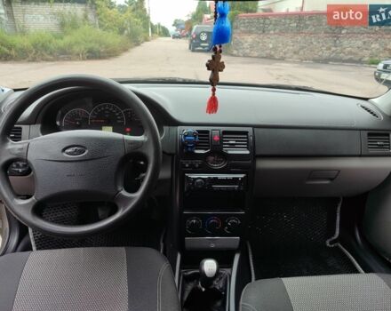 Сірий ВАЗ 2170 Priora, об'ємом двигуна 1.6 л та пробігом 180 тис. км за 2500 $, фото 1 на Automoto.ua