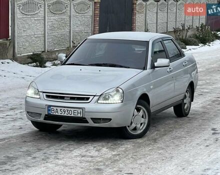 Сірий ВАЗ 2170 Priora, об'ємом двигуна 1.6 л та пробігом 235 тис. км за 2100 $, фото 1 на Automoto.ua