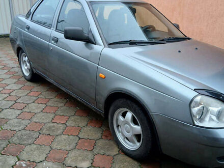 Серый ВАЗ 2170 Priora, объемом двигателя 1.6 л и пробегом 210 тыс. км за 2950 $, фото 1 на Automoto.ua