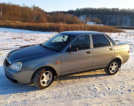 Серый ВАЗ 2170 Priora, объемом двигателя 1.6 л и пробегом 152 тыс. км за 3100 $, фото 1 на Automoto.ua