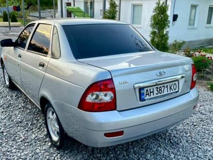 ВАЗ 2170 Priora 2008 у Кременчуге на Automoto.ua Сірий ВАЗ 2170 Priora, об'ємом двигуна 1.6 л та пробігом 180 тис. км за 2950 $, фото 1 на Automoto.ua