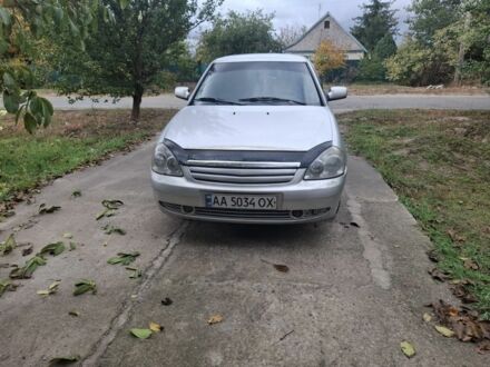 ВАЗ 2170 Priora 2008 в Днепре (Днепропетровске) на Automoto.ua Серый ВАЗ 2170 Priora, объемом двигателя 1.6 л и пробегом 260 тыс. км за 1200 $, фото 1 на Automoto.ua