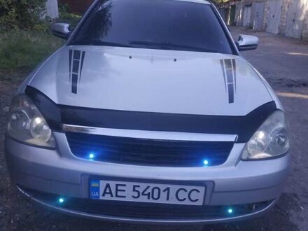 Серый ВАЗ 2170 Priora, объемом двигателя 1.6 л и пробегом 177 тыс. км за 2100 $, фото 1 на Automoto.ua