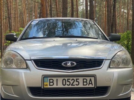 ВАЗ 2170 Priora 2008 у Карловке на Automoto.ua Сірий ВАЗ 2170 Priora, об'ємом двигуна 1.6 л та пробігом 180 тис. км за 3400 $, фото 1 на Automoto.ua