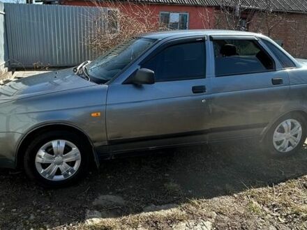 Серый ВАЗ 2170 Priora, объемом двигателя 1.6 л и пробегом 280 тыс. км за 2800 $, фото 1 на Automoto.ua