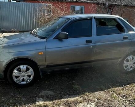 Серый ВАЗ 2170 Priora, объемом двигателя 1.6 л и пробегом 280 тыс. км за 2800 $, фото 1 на Automoto.ua