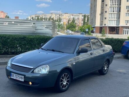 Серый ВАЗ 2170 Priora, объемом двигателя 1.6 л и пробегом 180 тыс. км за 3550 $, фото 1 на Automoto.ua
