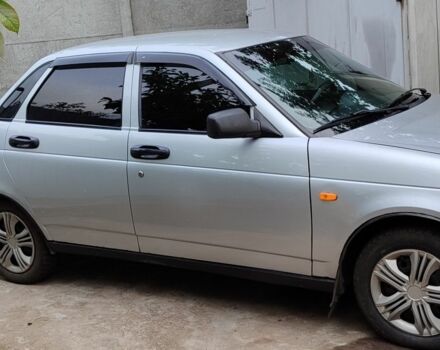 Серый ВАЗ 2170 Priora, объемом двигателя 1.6 л и пробегом 105 тыс. км за 3300 $, фото 1 на Automoto.ua