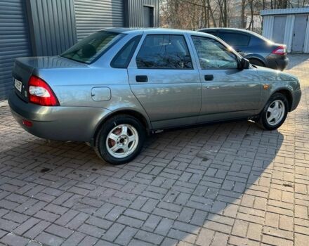 Серый ВАЗ 2170 Priora, объемом двигателя 1.6 л и пробегом 200 тыс. км за 2800 $, фото 1 на Automoto.ua