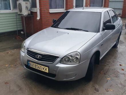 Серый ВАЗ 2170 Priora, объемом двигателя 1.6 л и пробегом 210 тыс. км за 3500 $, фото 1 на Automoto.ua