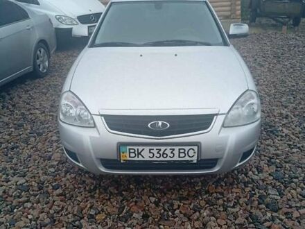 Серый ВАЗ 2170 Priora, объемом двигателя 1.6 л и пробегом 119 тыс. км за 3430 $, фото 1 на Automoto.ua