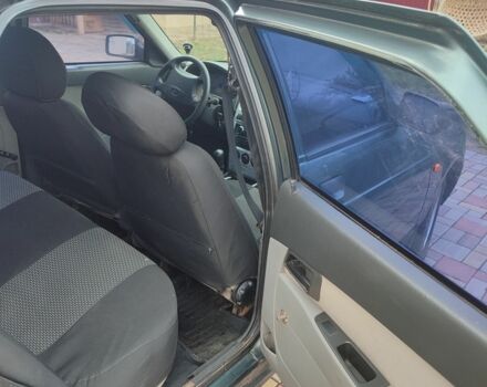 Зелений ВАЗ 2170 Priora, об'ємом двигуна 1.6 л та пробігом 234 тис. км за 2018 $, фото 4 на Automoto.ua