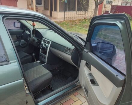 Зелений ВАЗ 2170 Priora, об'ємом двигуна 1.6 л та пробігом 234 тис. км за 2018 $, фото 3 на Automoto.ua