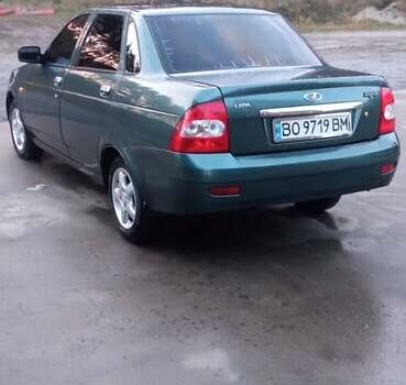 Зеленый ВАЗ 2170 Priora, объемом двигателя 1.6 л и пробегом 220 тыс. км за 1750 $, фото 3 на Automoto.ua