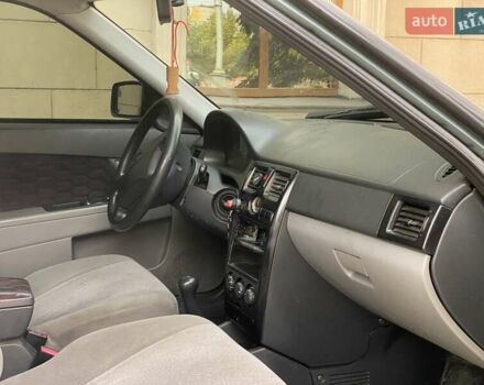 ВАЗ 2170 Priora 2007 у Запоріжжя на Automoto.ua Зелений ВАЗ 2170 Priora, об'ємом двигуна 1.6 л та пробігом 250 тис. км за 1250 $, фото 6 на Automoto.ua