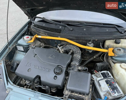 Зеленый ВАЗ 2170 Priora, объемом двигателя 1.6 л и пробегом 120 тыс. км за 2700 $, фото 6 на Automoto.ua